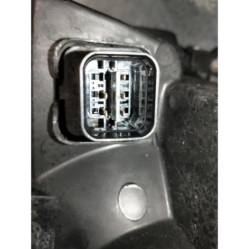 Recambio de faro derecho para hyundai h 1 h 1 furg.caja cerr.c. puerta referencia OEM IAM   