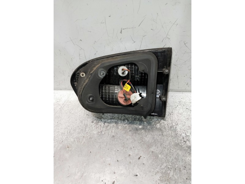 Recambio de piloto trasero izquierdo interior para hyundai h 1 h 1 furg.caja cerr.c. puerta referencia OEM IAM   