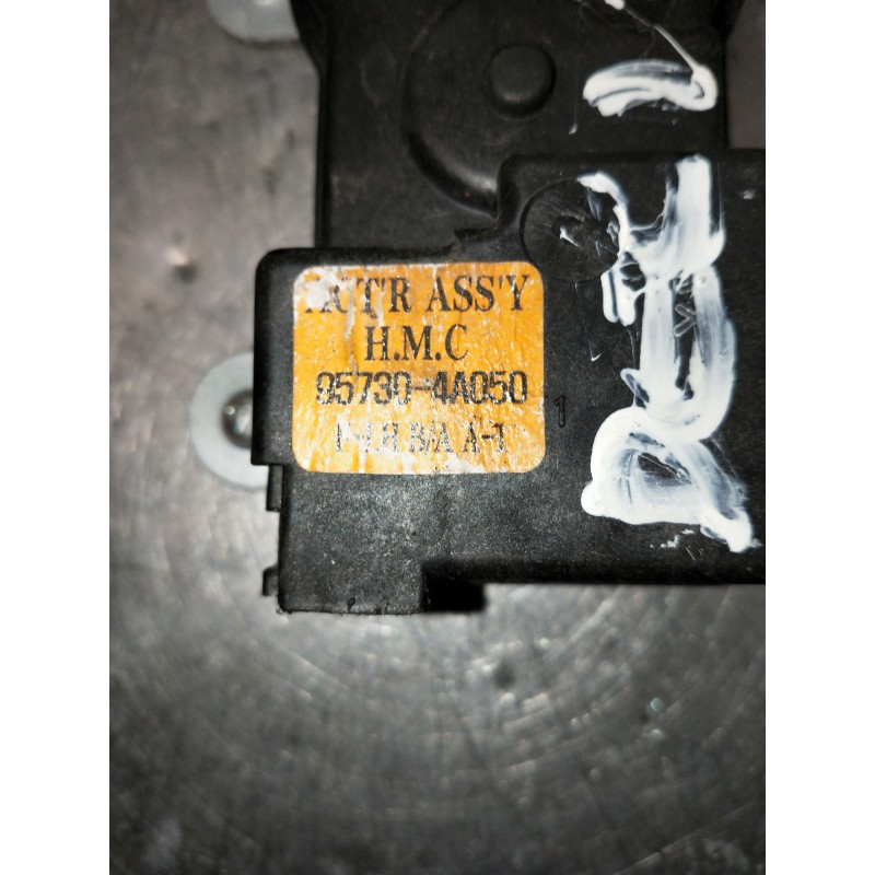 Recambio de motor cierre centralizado delantero izquierdo para hyundai h 1 h 1 furg.caja cerr.c. puerta referencia OEM IAM 95730
