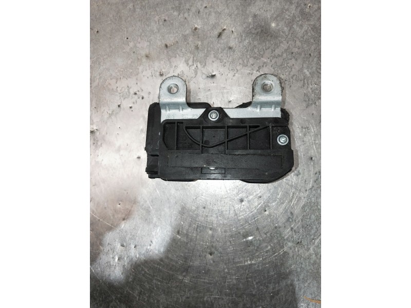Recambio de motor cierre centralizado delantero derecho para hyundai h 1 h 1 furg.caja cerr.c. puerta referencia OEM IAM 957404A