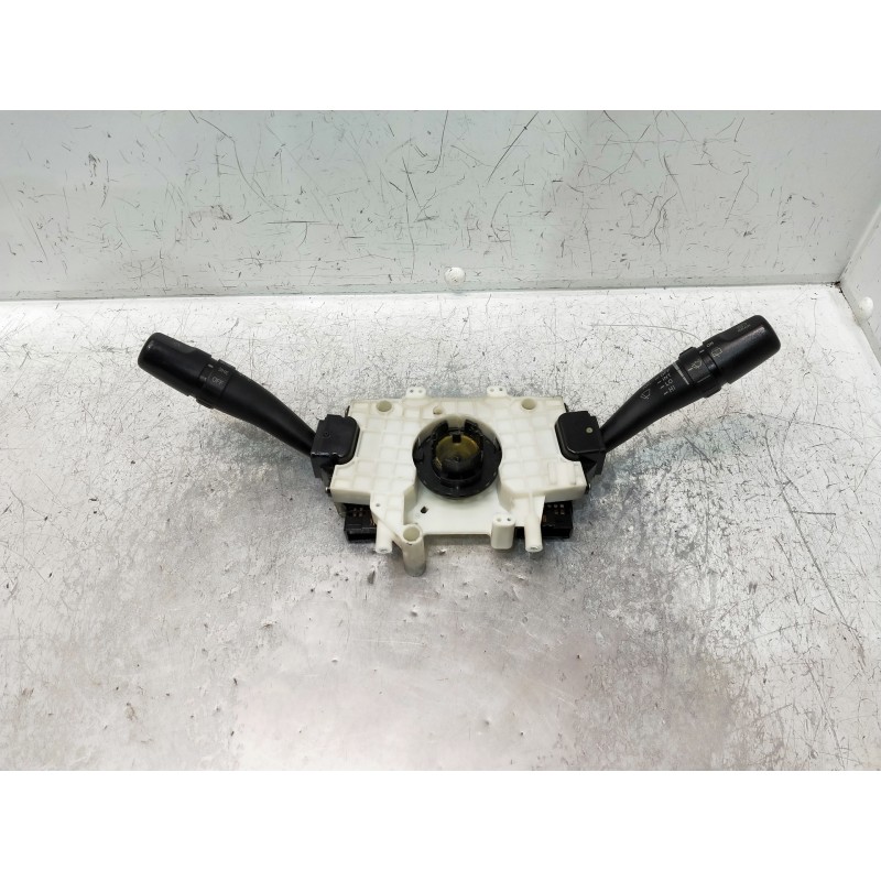 Recambio de mando luces para hyundai h 1 h 1 furg.caja cerr.c. puerta referencia OEM IAM 934004A300  
