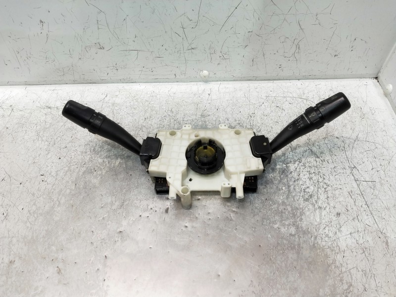 Recambio de mando luces para hyundai h 1 h 1 furg.caja cerr.c. puerta referencia OEM IAM 934004A300  
