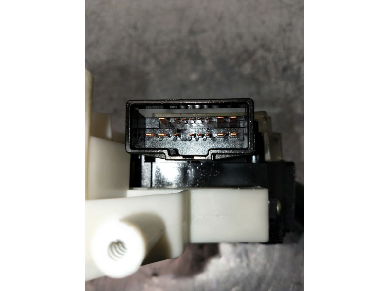Recambio de mando luces para hyundai h 1 h 1 furg.caja cerr.c. puerta referencia OEM IAM 934004A300  
