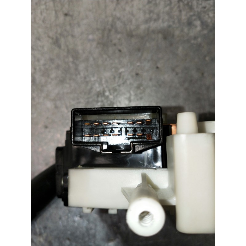 Recambio de mando luces para hyundai h 1 h 1 furg.caja cerr.c. puerta referencia OEM IAM 934004A300  