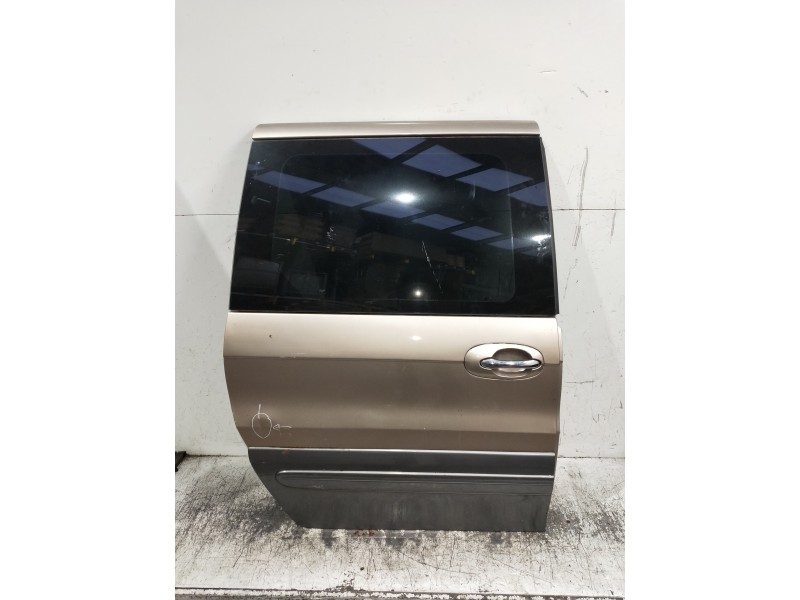 Recambio de puerta lateral corredera derecha para kia carnival ii 2.9 cdri ex referencia OEM IAM   5P