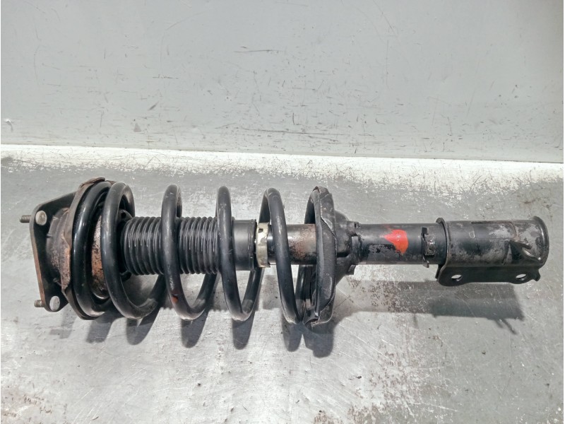 Recambio de amortiguador delantero derecho para kia carnival ii 2.9 cdri ex referencia OEM IAM OK55F34700  
