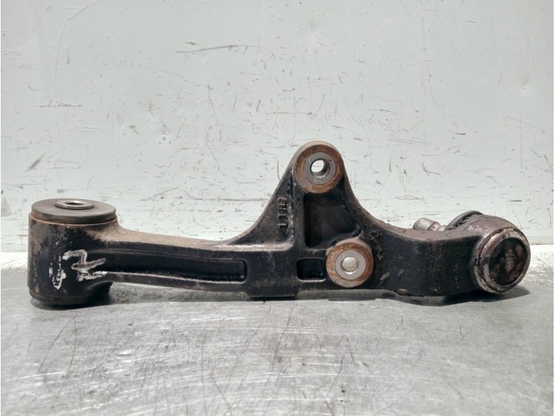 Recambio de brazo suspension inferior delantero izquierdo para kia carnival ii 2.9 cdri ex referencia OEM IAM   