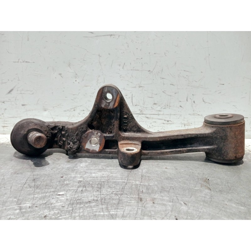 Recambio de brazo suspension inferior delantero izquierdo para kia carnival ii 2.9 cdri ex referencia OEM IAM   