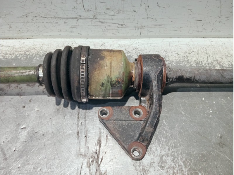 Recambio de transmision delantera derecha para kia carnival ii 2.9 cdri ex referencia OEM IAM CNVJ3MT  