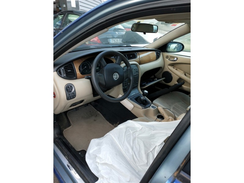 jaguar x-type del año 2001