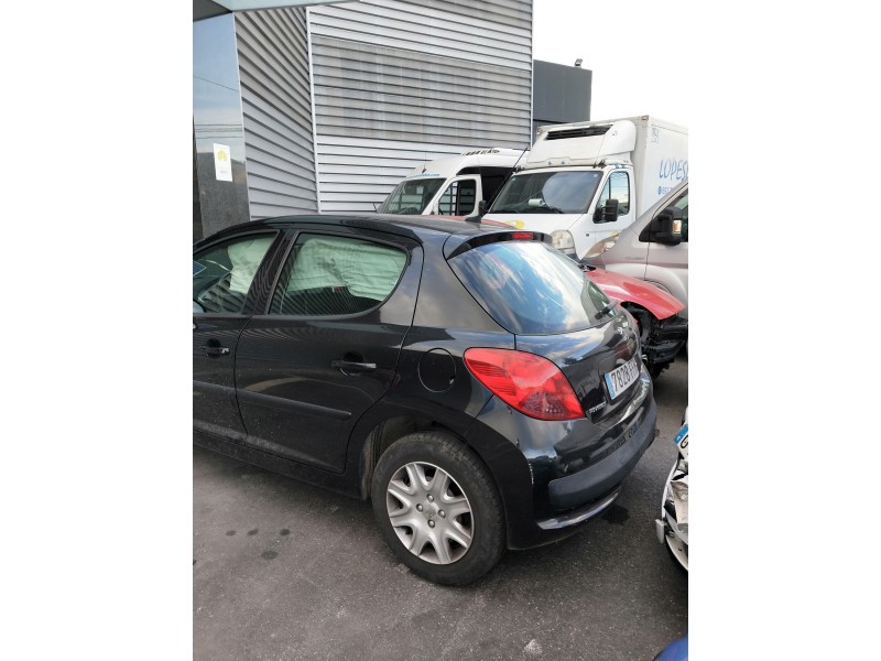 peugeot 207 del año 2010