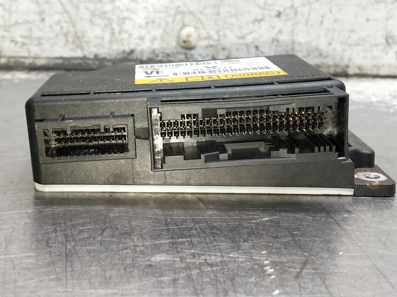 Recambio de centralita airbag para renault megane iii berlina 5 p referencia OEM IAM 285587230R  
