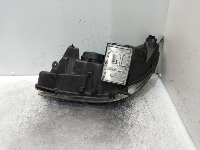 Recambio de faro derecho para peugeot 607 (s2) referencia OEM IAM 9654670880 89010121 89035114. XENOX