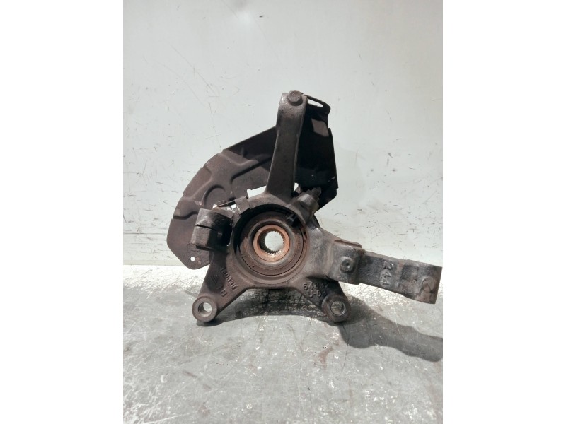 Recambio de mangueta delantera izquierda para peugeot expert kasten referencia OEM IAM 64832U03  