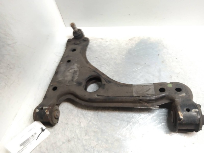 Recambio de brazo suspension inferior delantero derecho para opel astra g berlina sportive referencia OEM IAM   