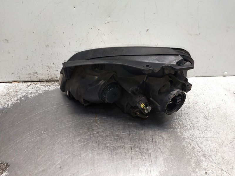 Recambio de faro derecho para kia carens (un) referencia OEM IAM   