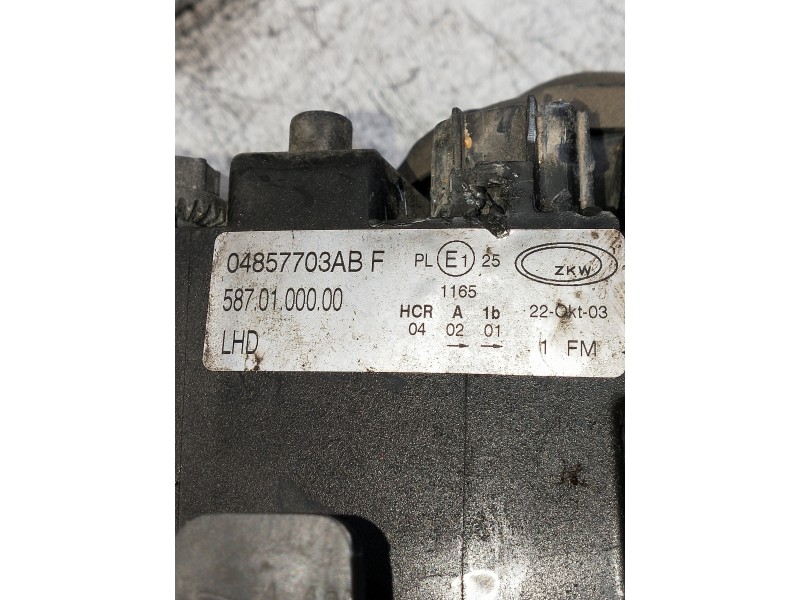 Recambio de faro izquierdo para chrysler voyager (rg) referencia OEM IAM 04857703AB 5870100000 
