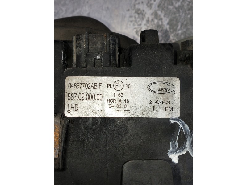 Recambio de faro derecho para chrysler voyager (rg) referencia OEM IAM 04857702AB  