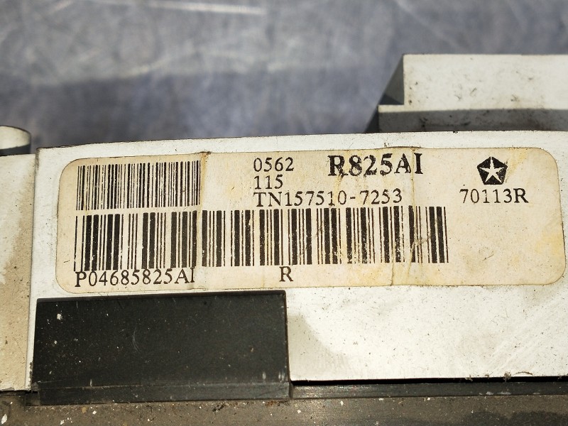 Recambio de cuadro instrumentos para chrysler voyager (rg) referencia OEM IAM R825AI P04685825A 