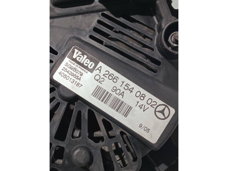 Recambio de alternador para mercedes clase a (w169) referencia OEM IAM A2661540802 2542955A SG9B079