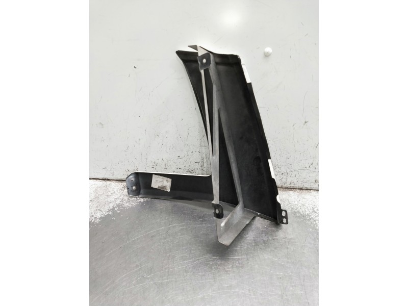 Recambio de aleta delantera izquierda para volkswagen crafter combi (2e) referencia OEM IAM   SOPORTE FARO IZQUIERDO