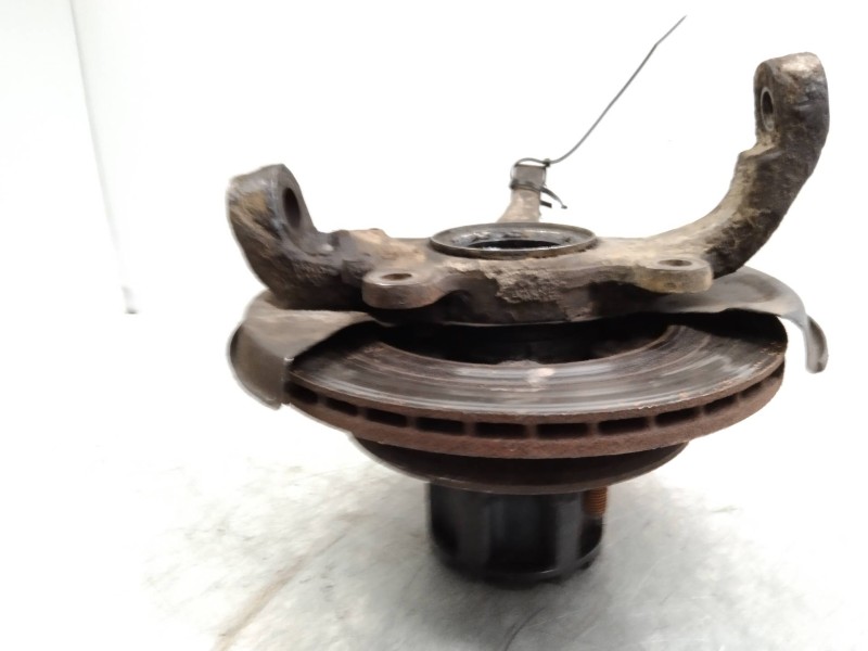 Recambio de mangueta delantera derecha para isuzu trooper ubs 55 referencia OEM IAM   
