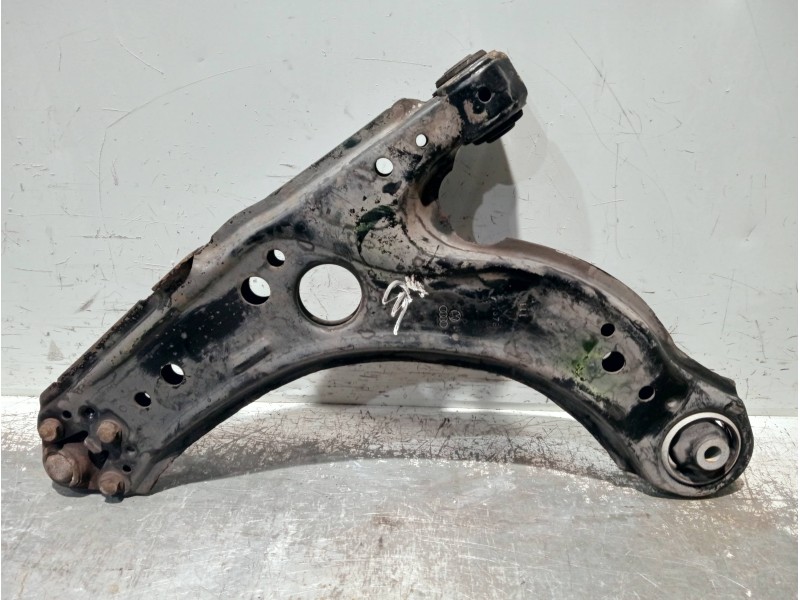 Recambio de brazo suspension inferior delantero derecho para skoda octavia berlina (1u2) referencia OEM IAM 1J0407151B  