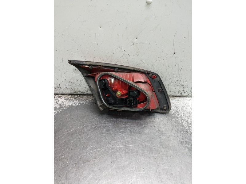 Recambio de piloto trasero derecho interior para renault vel satis (bj0) referencia OEM IAM   