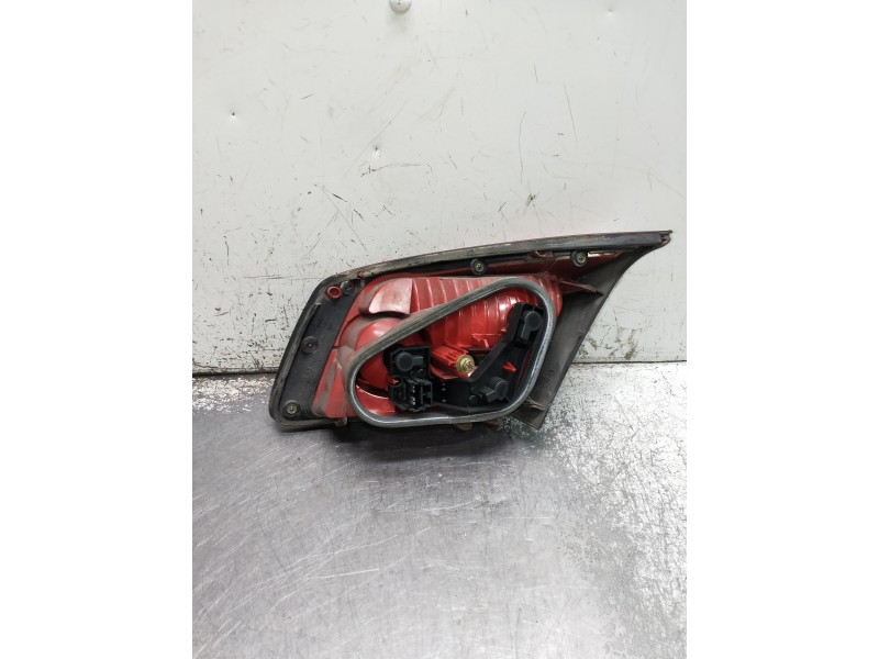 Recambio de piloto trasero izquierdo interior para renault vel satis (bj0) referencia OEM IAM   