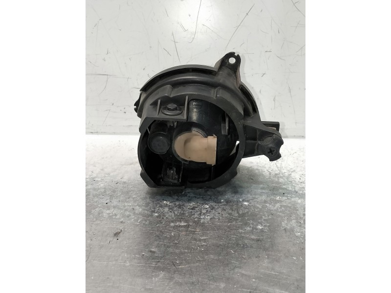 Recambio de faro antiniebla derecho para ssangyong rodius xdi referencia OEM IAM   