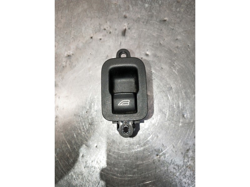 Recambio de mando elevalunas trasero izquierdo para volvo v50 familiar referencia OEM IAM 30774163  5P