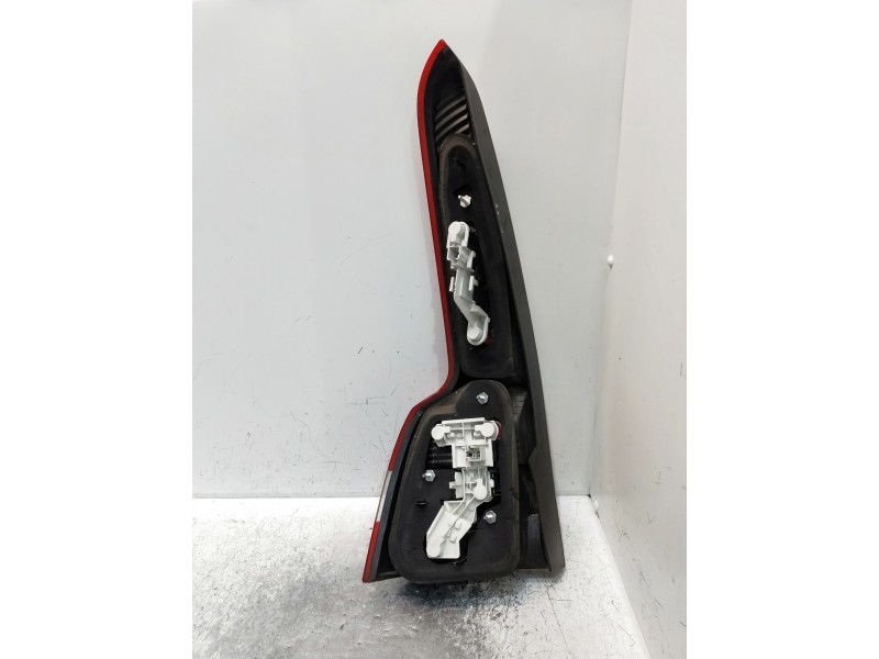 Recambio de piloto trasero derecho para volvo v50 familiar referencia OEM IAM   