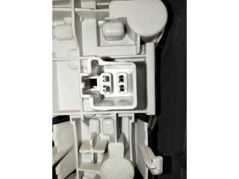 Recambio de piloto trasero derecho para volvo v50 familiar referencia OEM IAM   