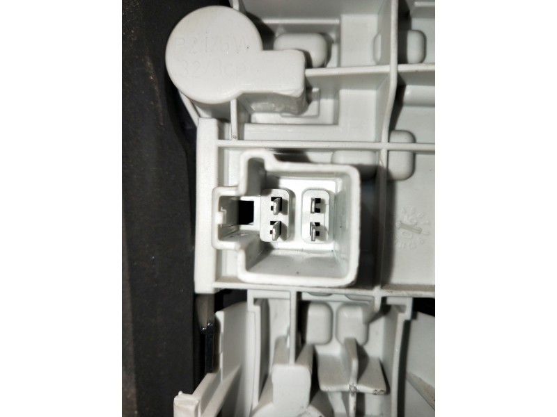 Recambio de piloto trasero izquierdo para volvo v50 familiar referencia OEM IAM   