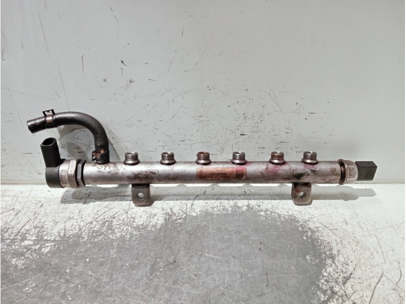 Recambio de rampa inyectora para volkswagen crafter combi (2e) referencia OEM IAM 076130093C  