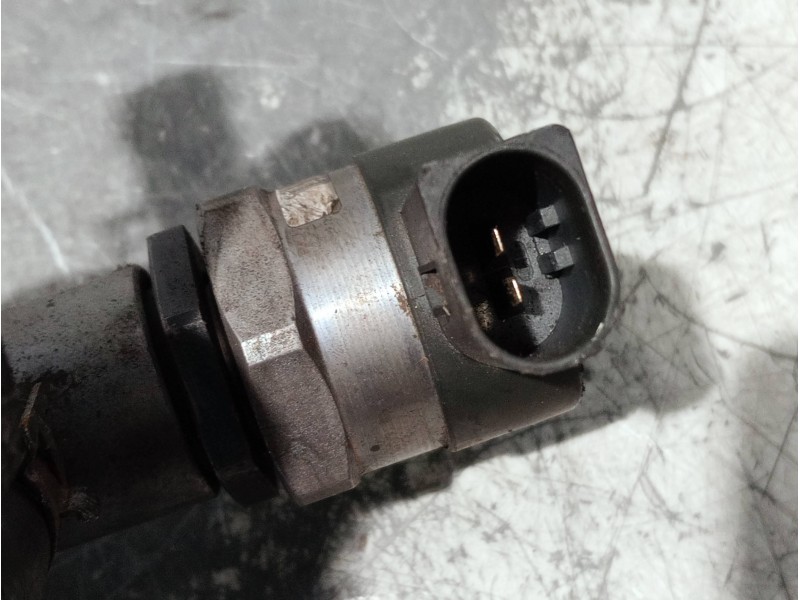 Recambio de rampa inyectora para volkswagen crafter combi (2e) referencia OEM IAM 076130093C  