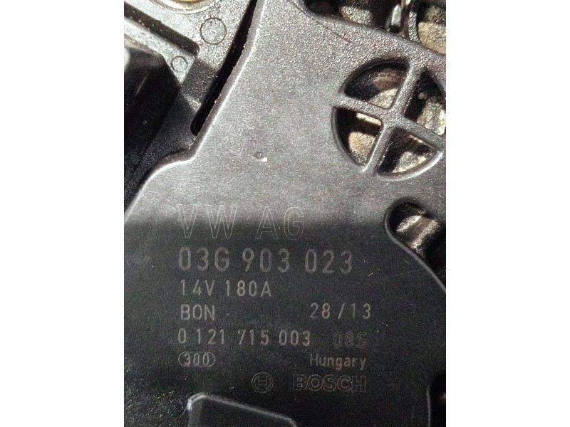 Recambio de alternador para volkswagen crafter combi (2e) referencia OEM IAM 03G903023 0121715003 0986081230