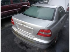 volvo s40 berlina del año 2003 2
