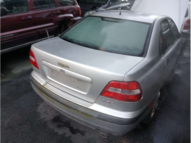 volvo s40 berlina del año 2003