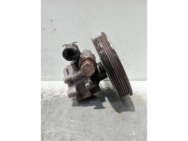 Recambio de bomba direccion para volkswagen crafter combi (2e) referencia OEM IAM HVW9064660101  