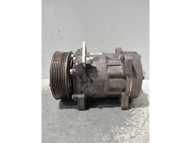 Recambio de compresor aire acondicionado para volkswagen crafter combi (2e) referencia OEM IAM SD7H15  