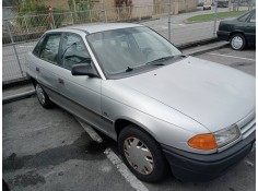 opel astra f berlina del año 1992