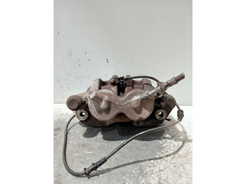 Recambio de pinza freno delantera izquierda para volkswagen crafter combi (2e) referencia OEM IAM 929300  