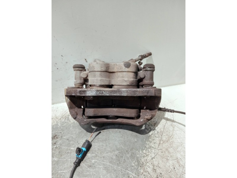 Recambio de pinza freno delantera izquierda para volkswagen crafter combi (2e) referencia OEM IAM 929300  