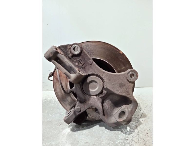 Recambio de mangueta delantera derecha para volkswagen crafter combi (2e) referencia OEM IAM A9063300844  