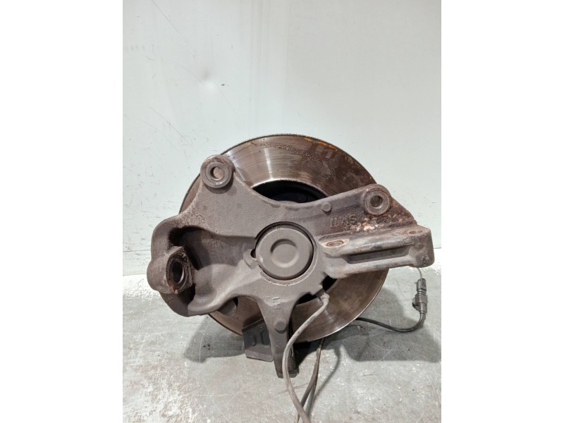 Recambio de mangueta delantera izquierda para volkswagen crafter combi (2e) referencia OEM IAM A9063300844  