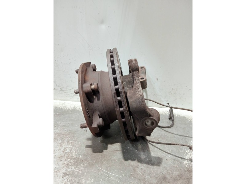 Recambio de mangueta delantera izquierda para volkswagen crafter combi (2e) referencia OEM IAM A9063300844  