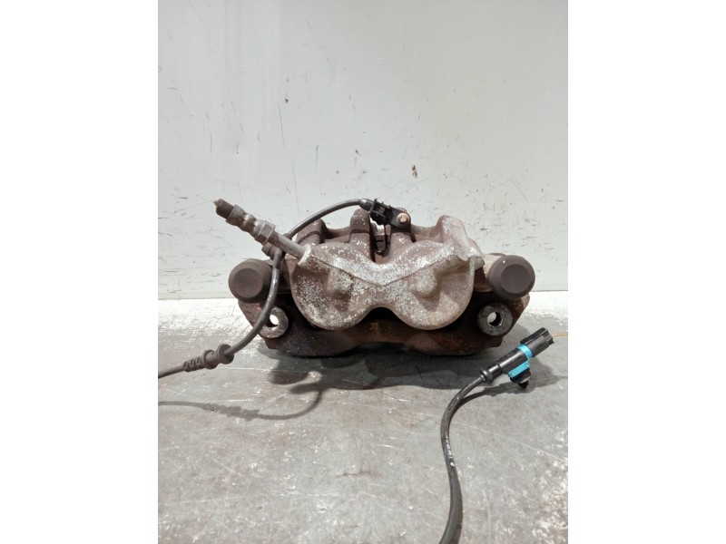 Recambio de pinza freno delantera derecha para volkswagen crafter combi (2e) referencia OEM IAM 929300  
