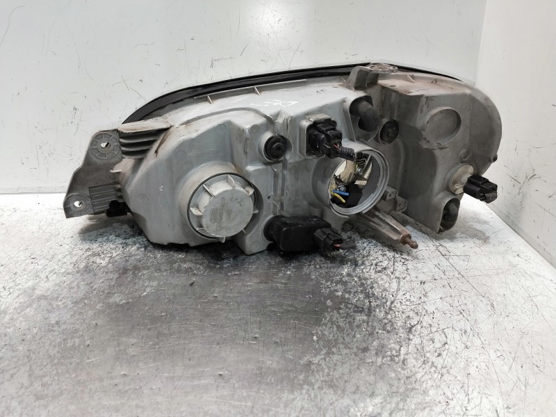 Recambio de faro derecho para kia carnival ii 2.9 cdri ex referencia OEM IAM   