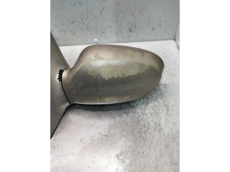 Recambio de retrovisor izquierdo para kia carnival ii 2.9 cdri ex referencia OEM IAM   ELECTRICO